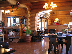 ログハウス自然館/店内