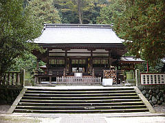 金鑚神社拝殿